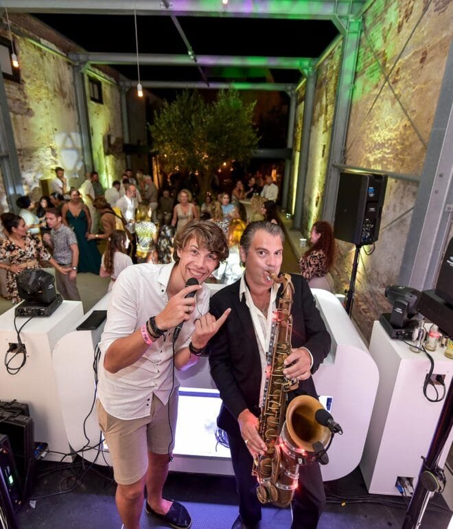 Bruiloft Fotografie die de mooiste momenten van een trouwdag vastlegt, van het bruidspaar tot de decoraties.