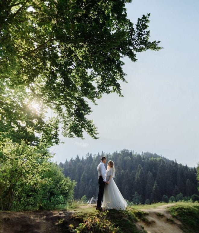 Bruiloft Fotografie die de mooiste momenten van een trouwdag vastlegt, van het bruidspaar tot de decoraties.