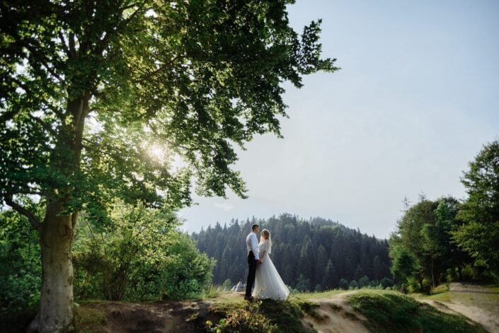 Bruiloft Fotografie die de mooiste momenten van een trouwdag vastlegt, van het bruidspaar tot de decoraties.