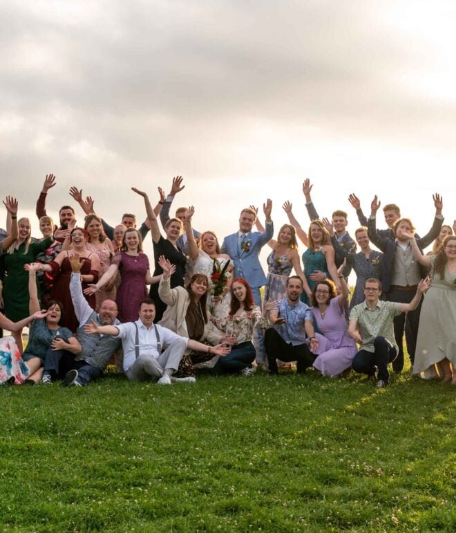 Bruiloft Fotografie die de mooiste momenten van een trouwdag vastlegt, van het bruidspaar tot de decoraties.