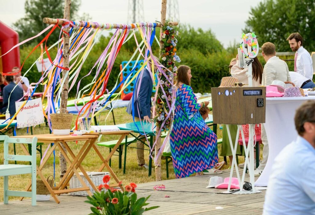Bruiloft Fotografie die de mooiste momenten van een trouwdag vastlegt, van het bruidspaar tot de decoraties.