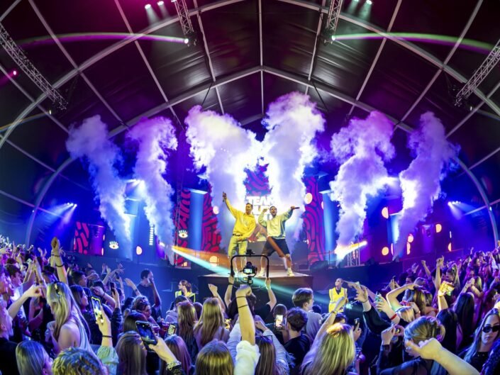 Evenementen Fotografie die de belangrijkste momenten van elk evenement vastlegt, van gasten tot de sfeervolle details.