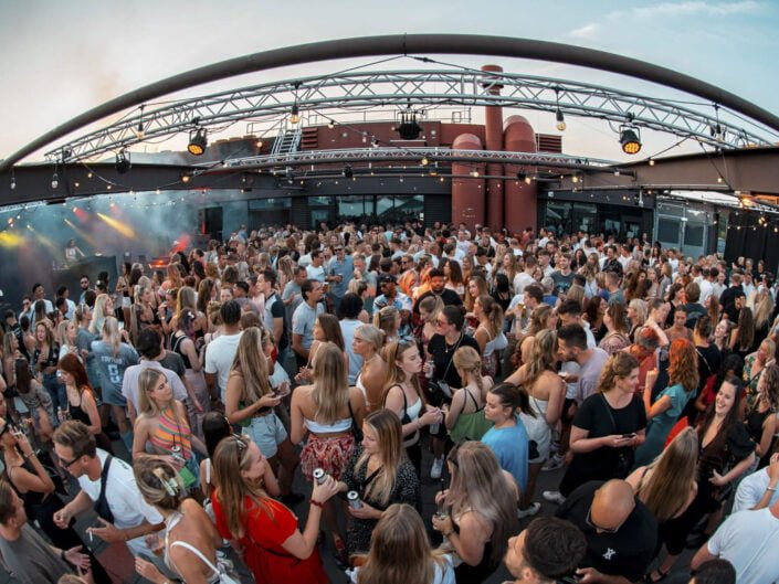 Evenementen Fotografie die de belangrijkste momenten van elk evenement vastlegt, van gasten tot de sfeervolle details.