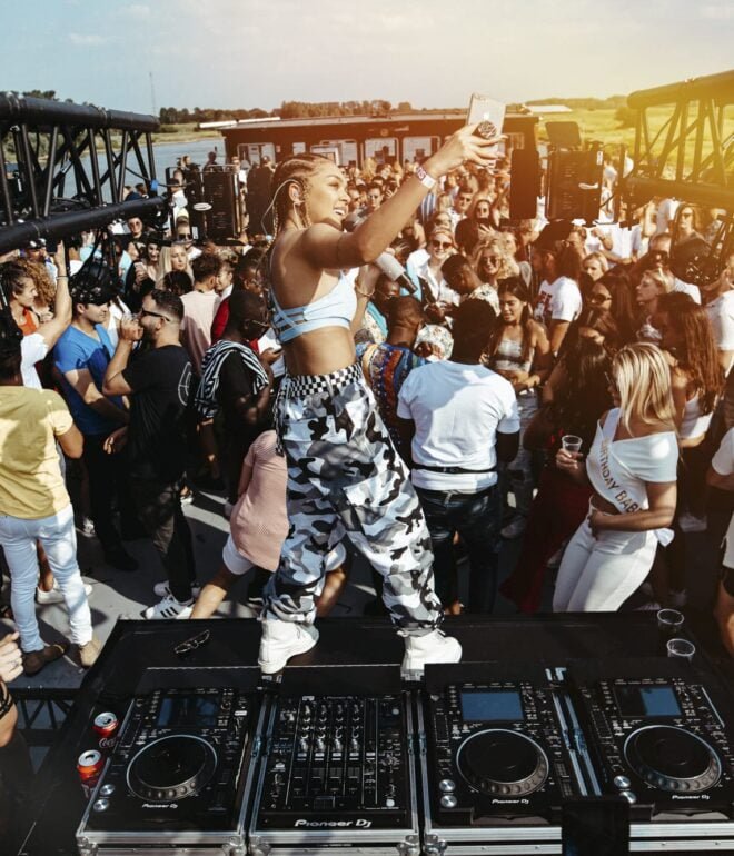 Evenementen Fotografie die de belangrijkste momenten van elk evenement vastlegt, van gasten tot de sfeervolle details.