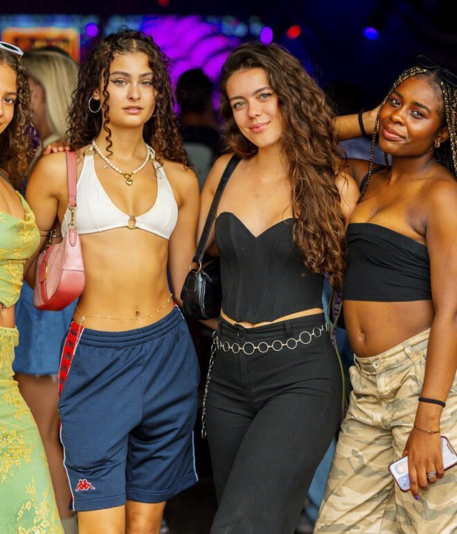 Evenementen Fotografie die de belangrijkste momenten van elk evenement vastlegt, van gasten tot de sfeervolle details.