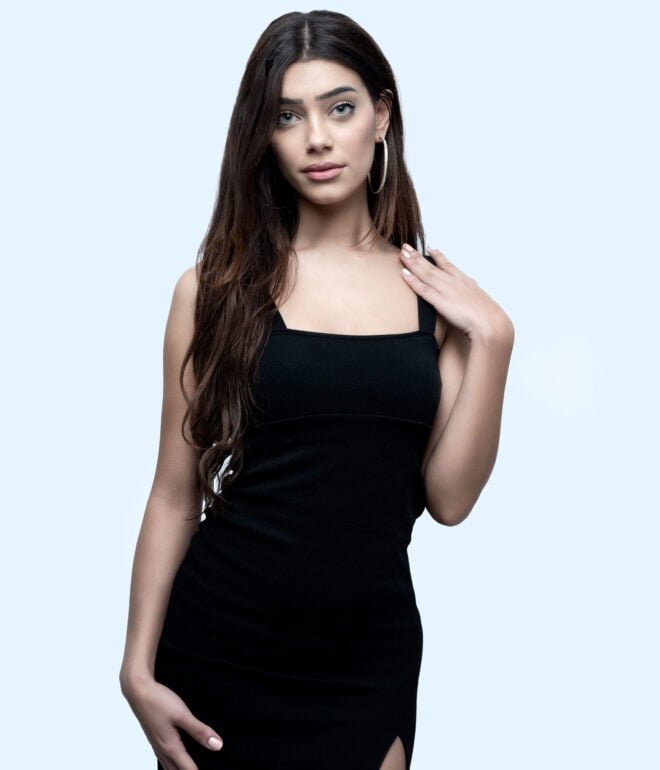 Fotosessies Studio of Locatie die professionele portretten en spontane momenten vastlegt, zowel binnen als buiten.