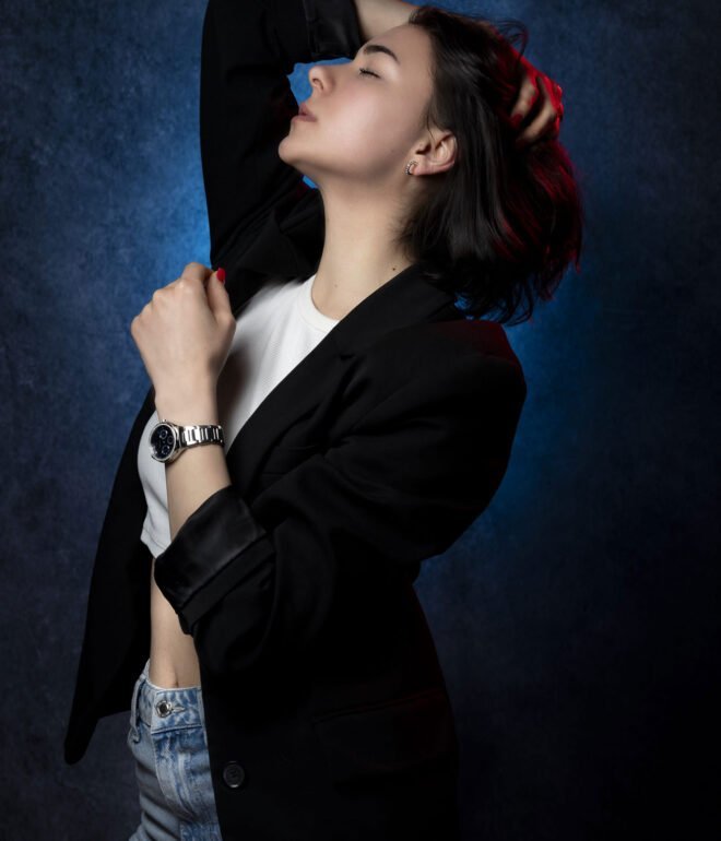 Fotosessies Studio of Locatie die professionele portretten en spontane momenten vastlegt, zowel binnen als buiten.